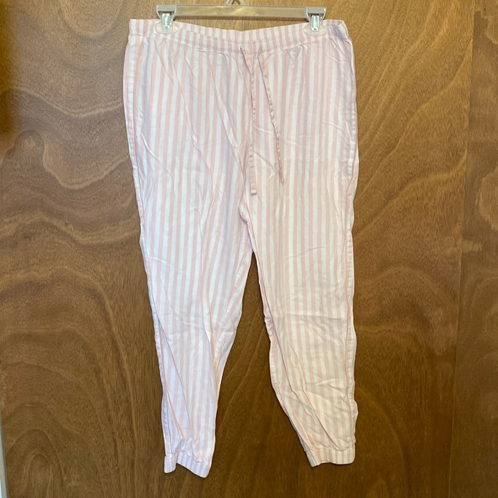 Victoria’s Secret Medium Sleep Pants